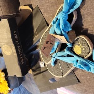 NWT Nalho Yoga mat sandals ankle Wrap comfy Shoes!